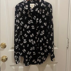 Anthropologie Maeve Monochrome Floral Button-Down Shirt